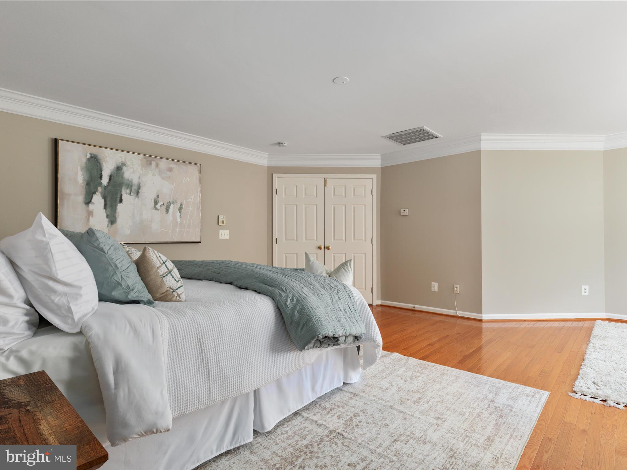 FAIR OAKS CHASE - Residential