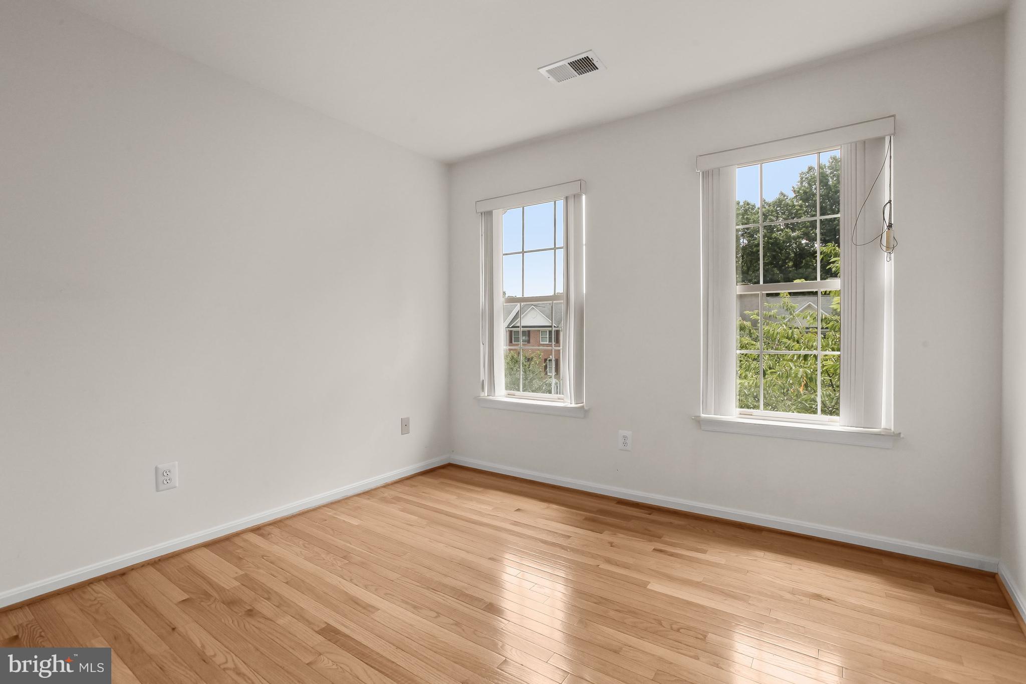 FAIRFAX RIDGE - Residential