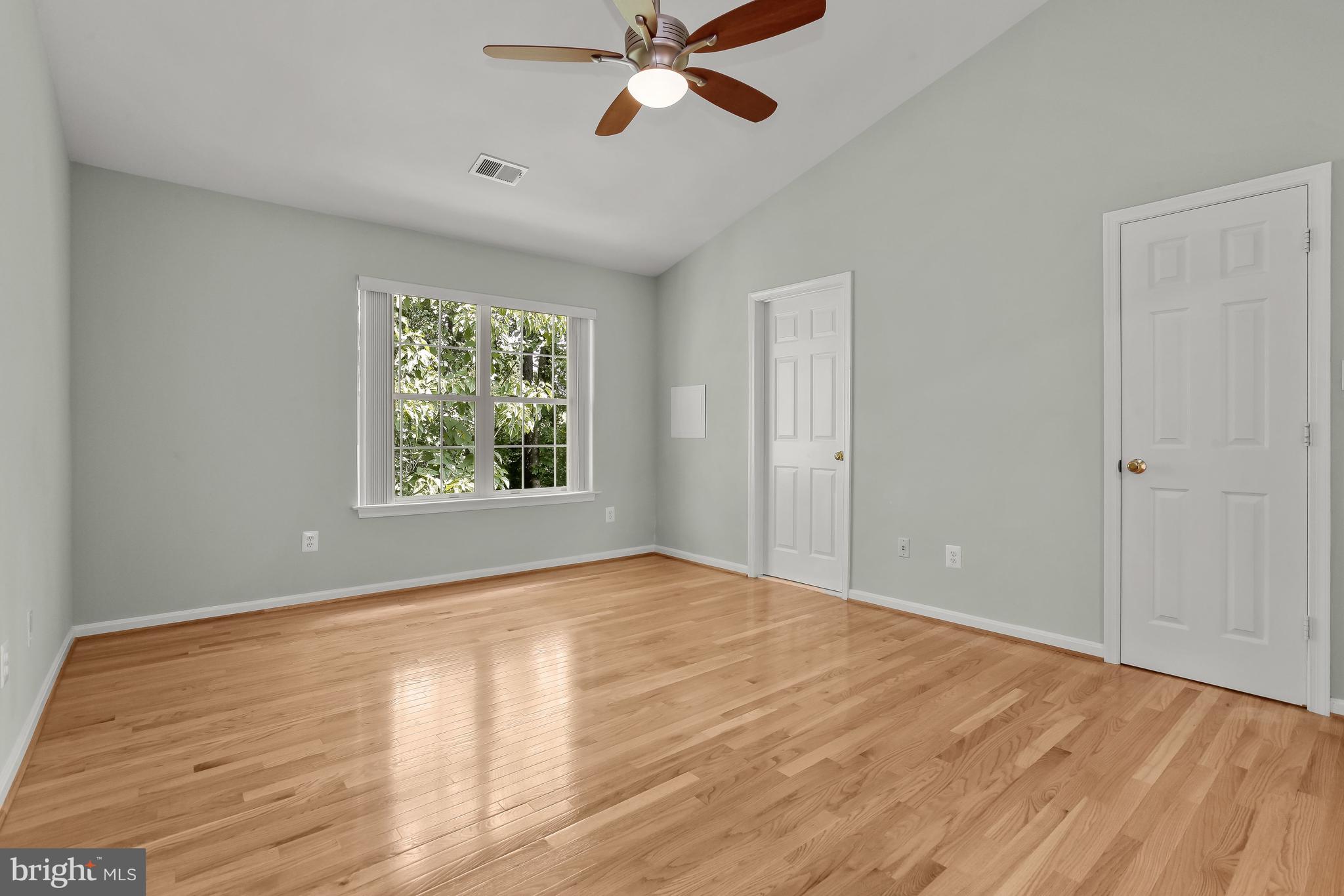 FAIRFAX RIDGE - Residential