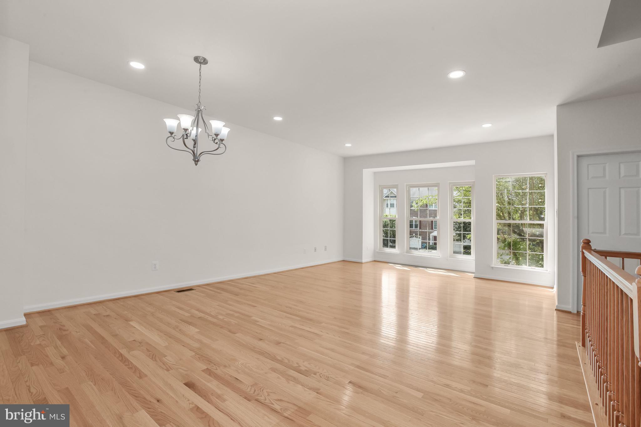 FAIRFAX RIDGE - Residential