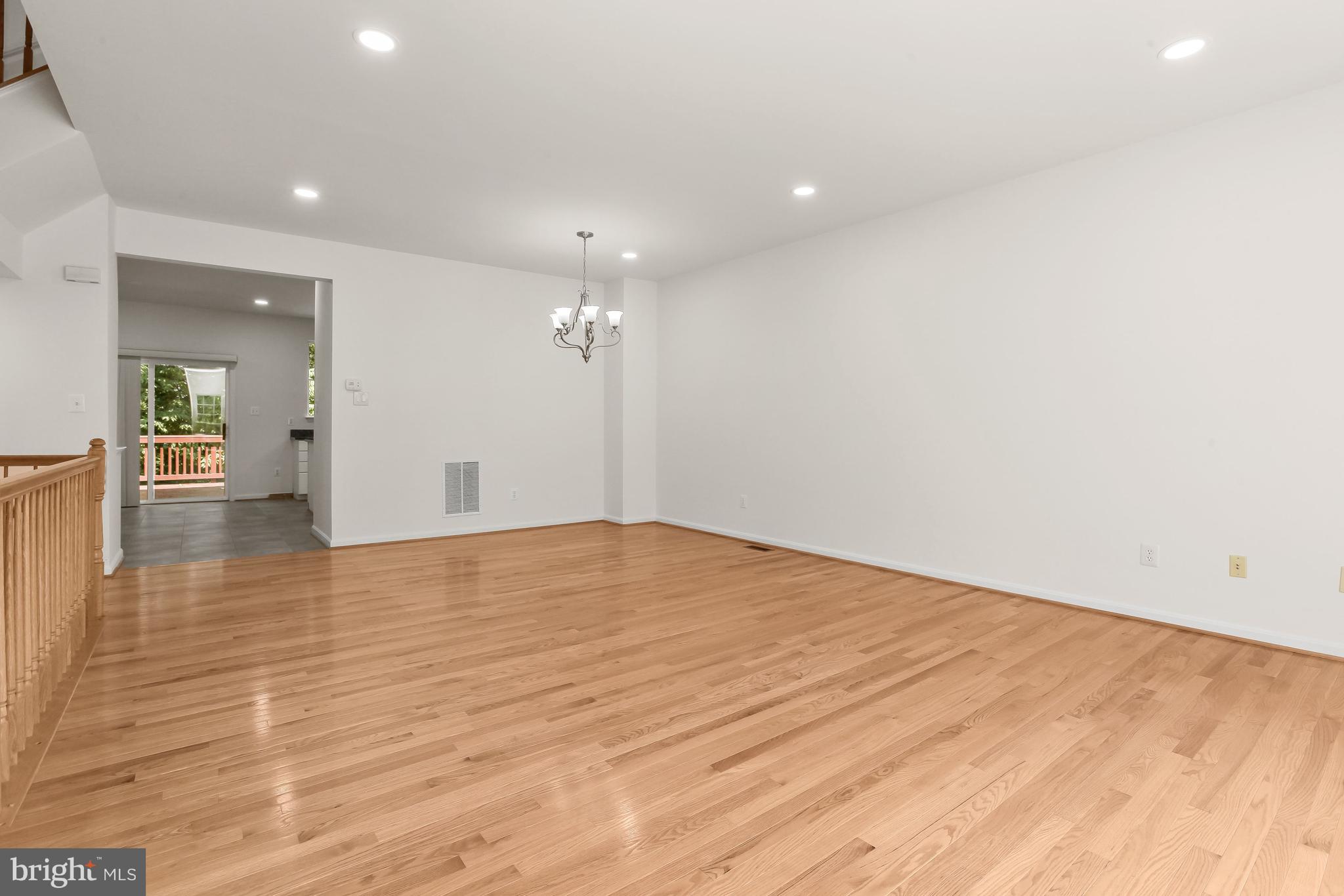 FAIRFAX RIDGE - Residential