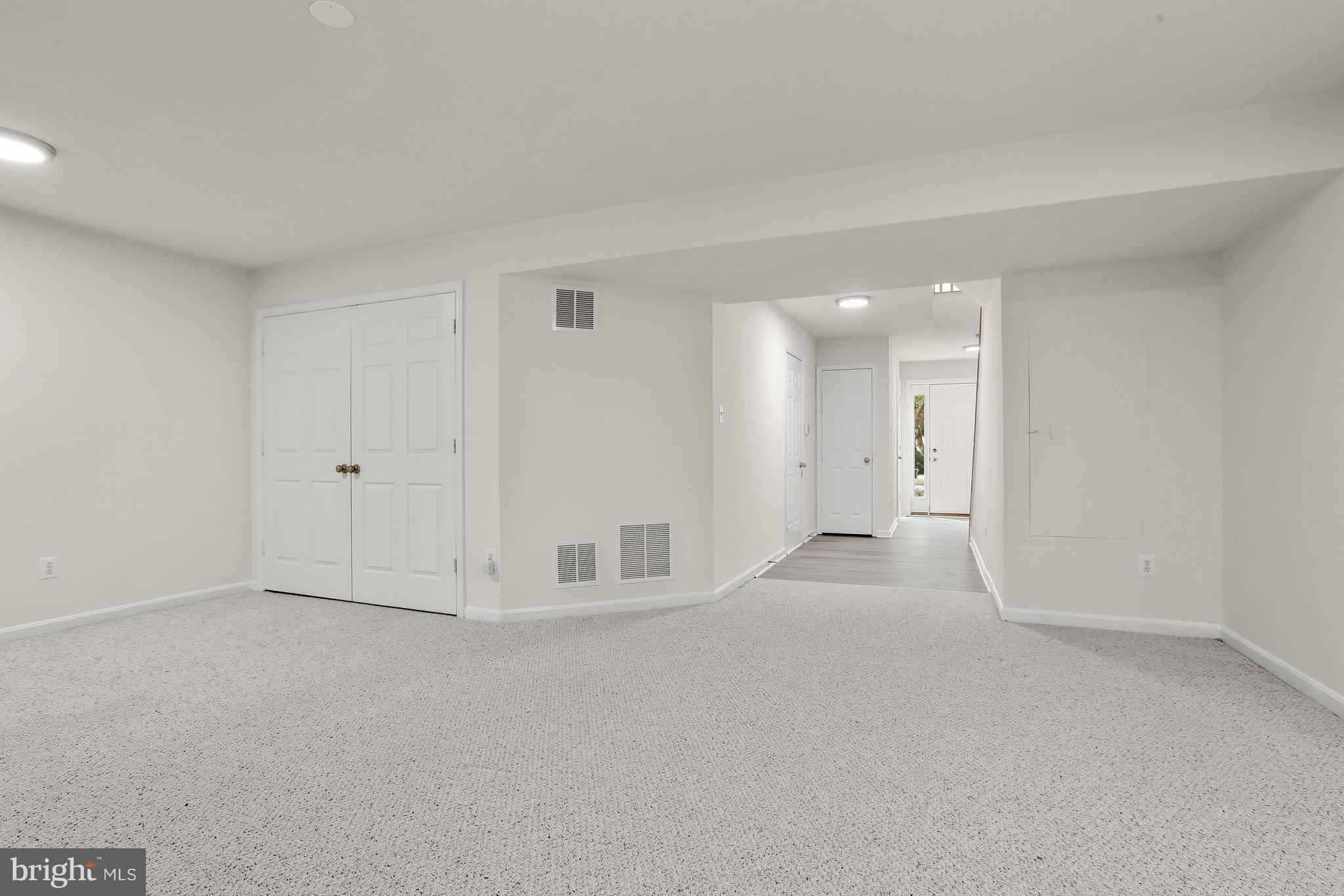 FAIRFAX RIDGE - Residential