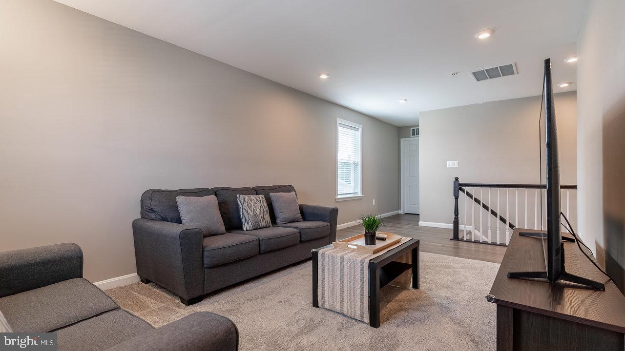 HAGERS CROSSING - Residential