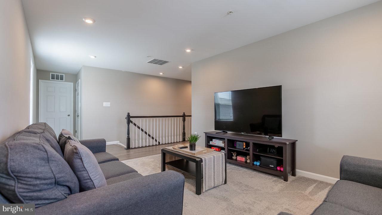 HAGERS CROSSING - Residential