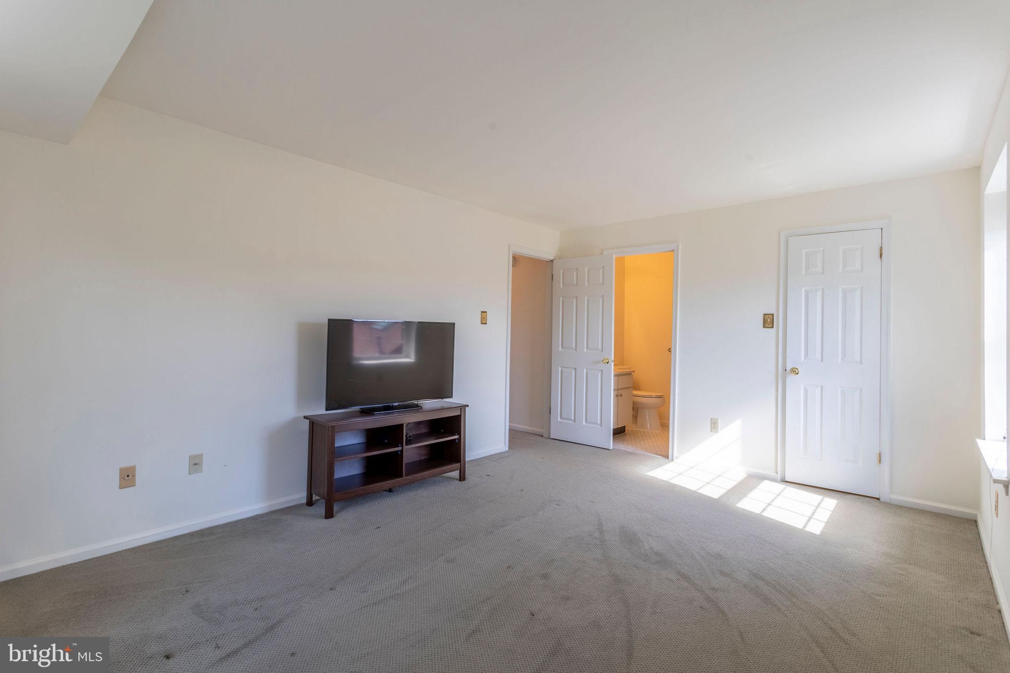 EAGLES RIDGE - Residential