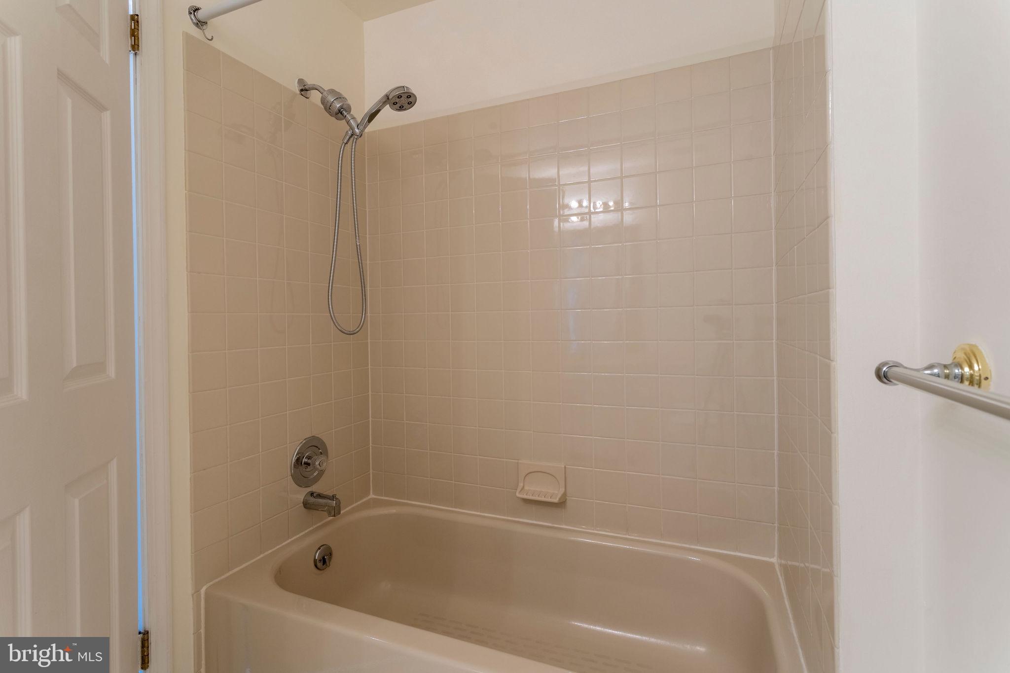 EAGLES RIDGE - Residential