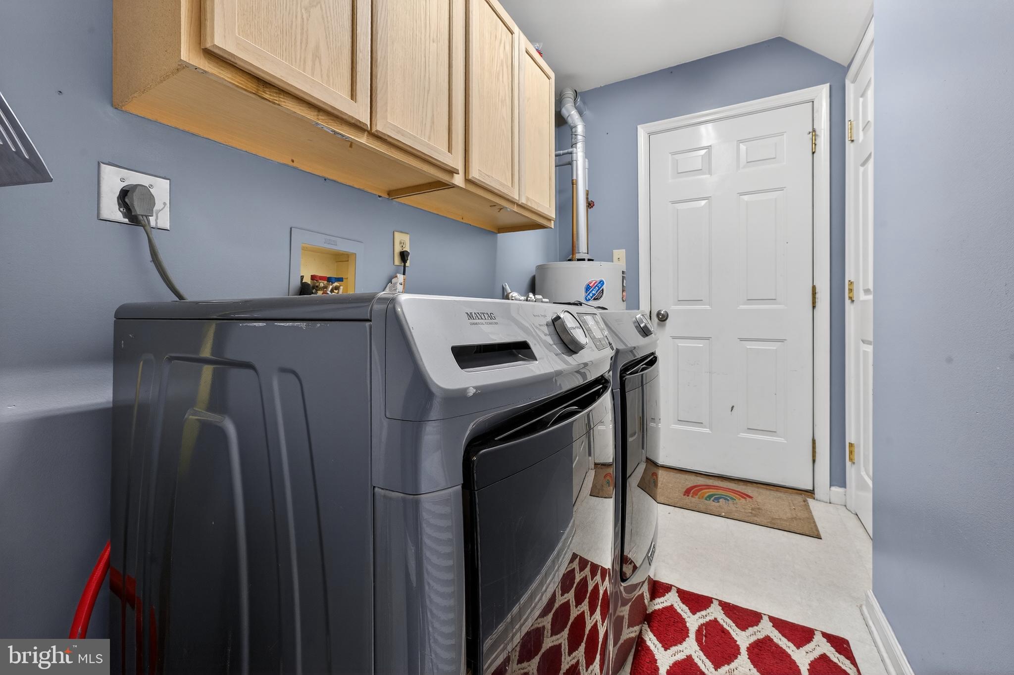 CHIMNEY HILL - Residential