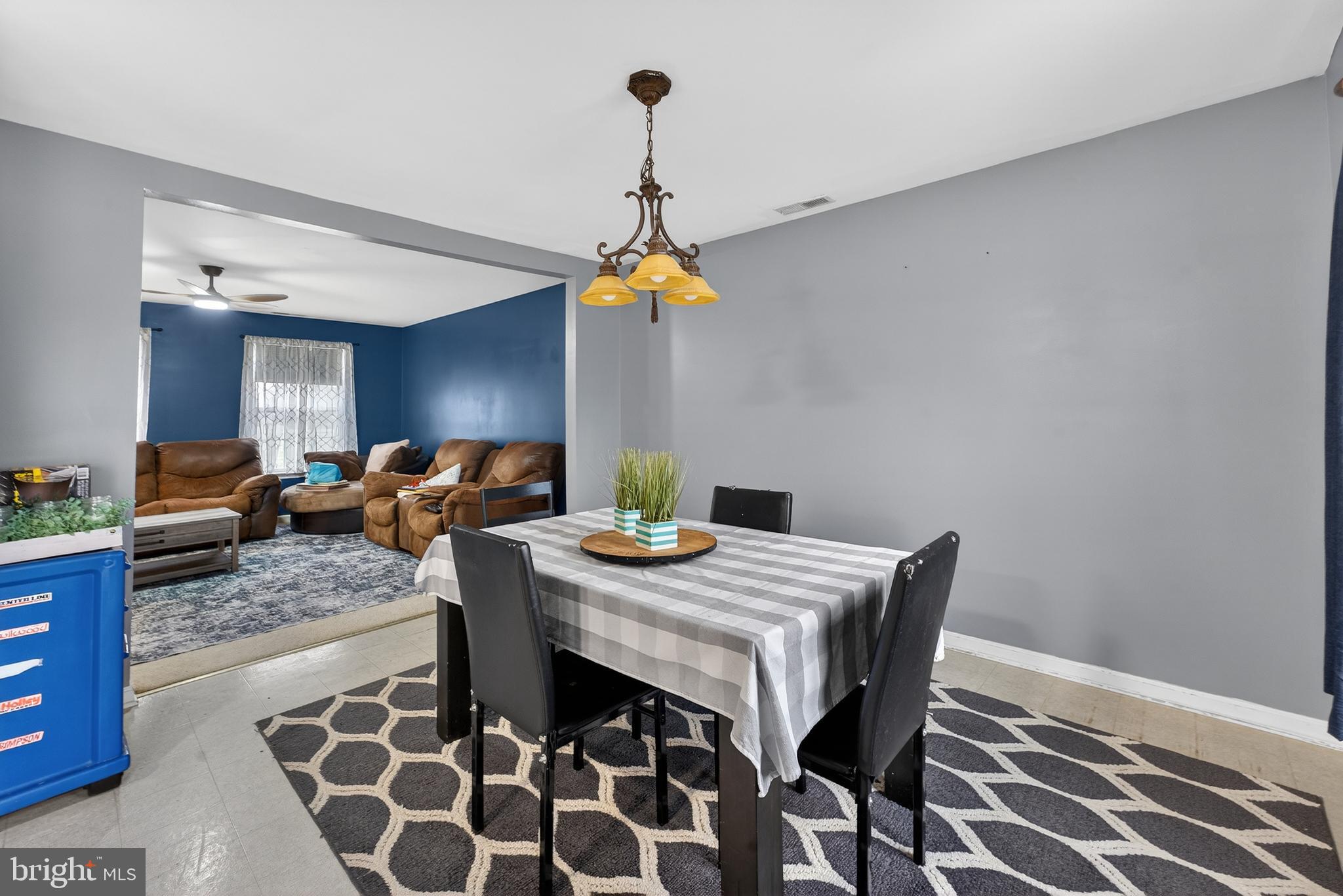 CHIMNEY HILL - Residential