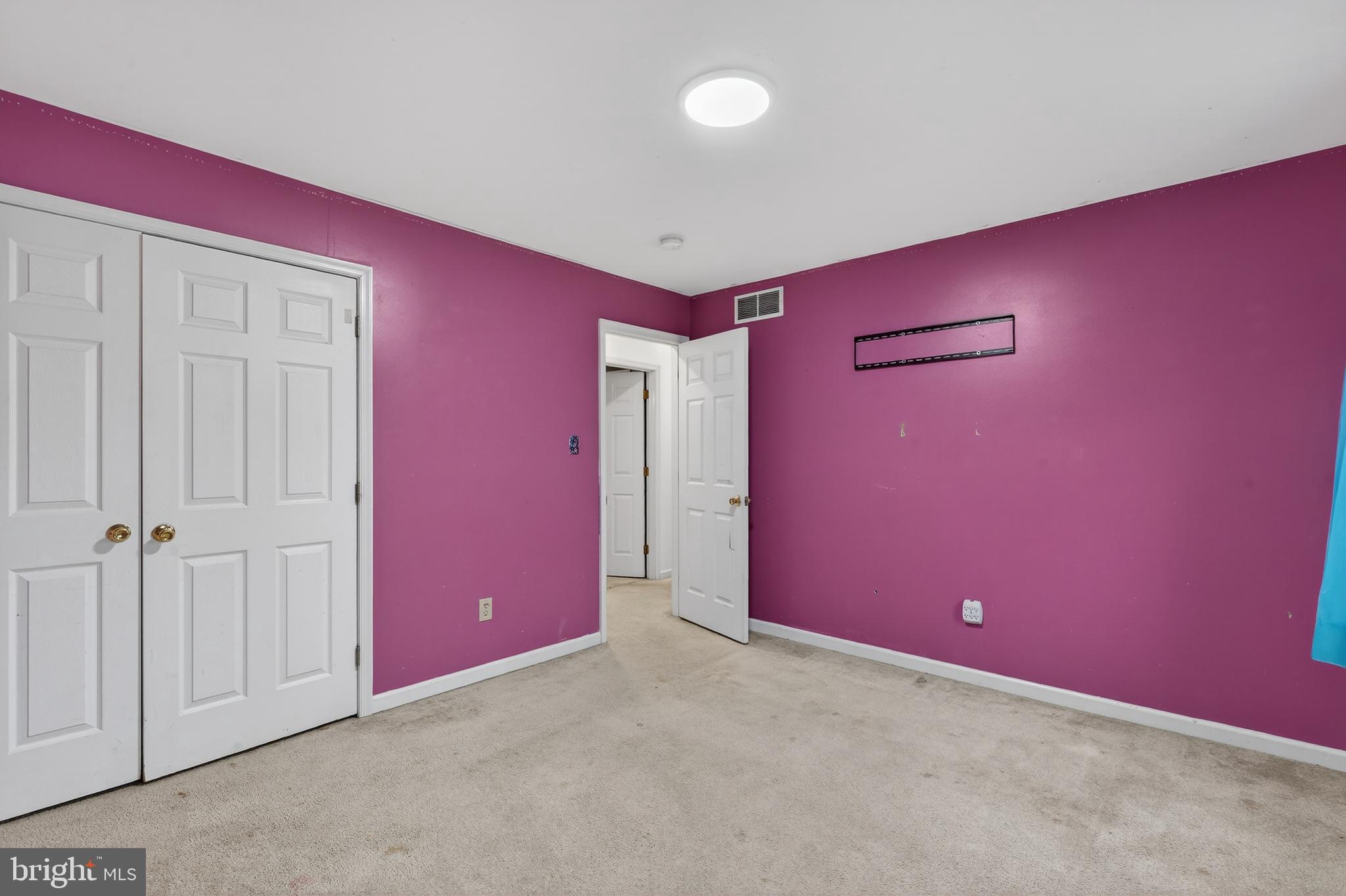 CHIMNEY HILL - Residential