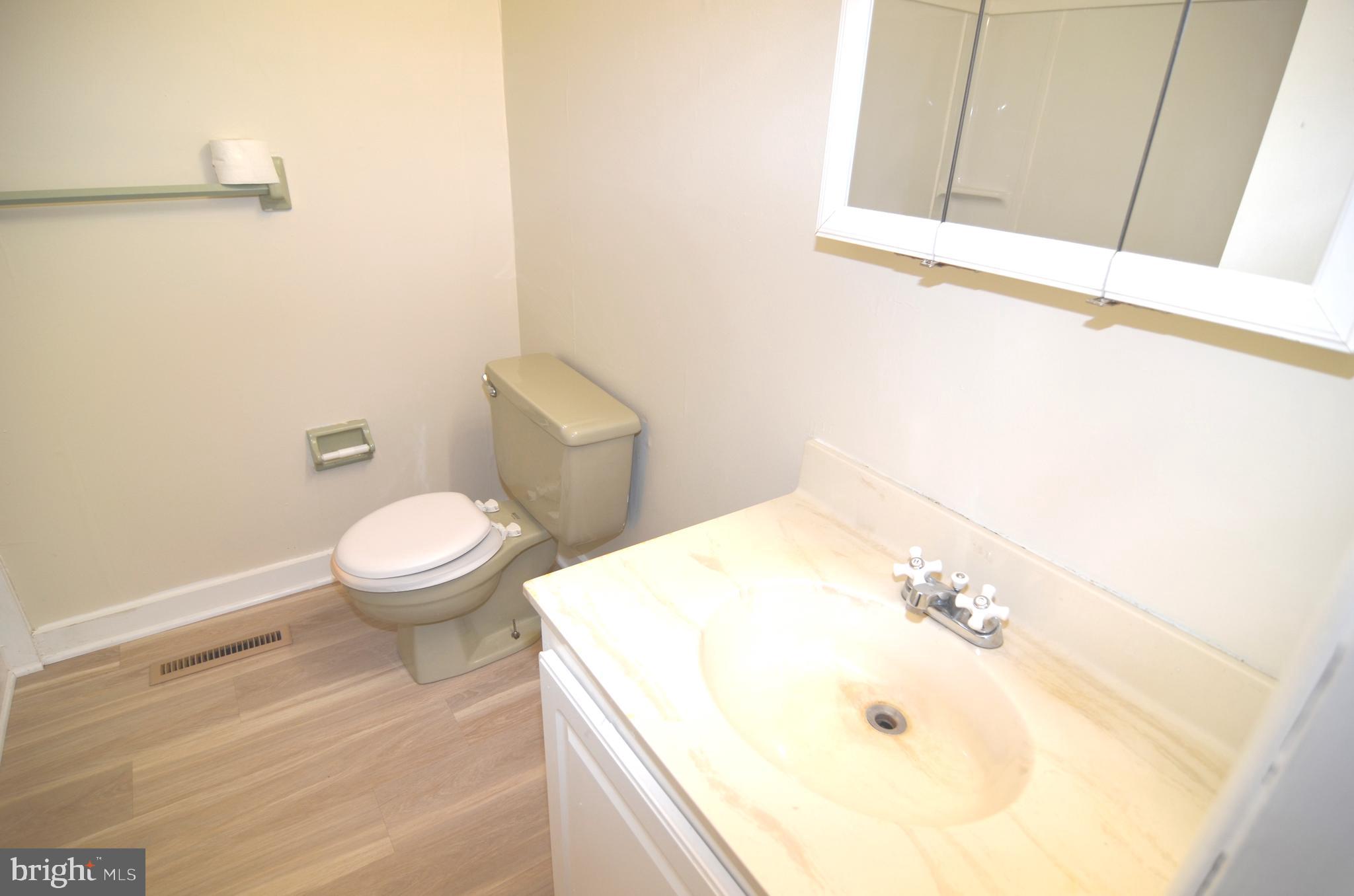 COLONY SQUARE - Residential Lease