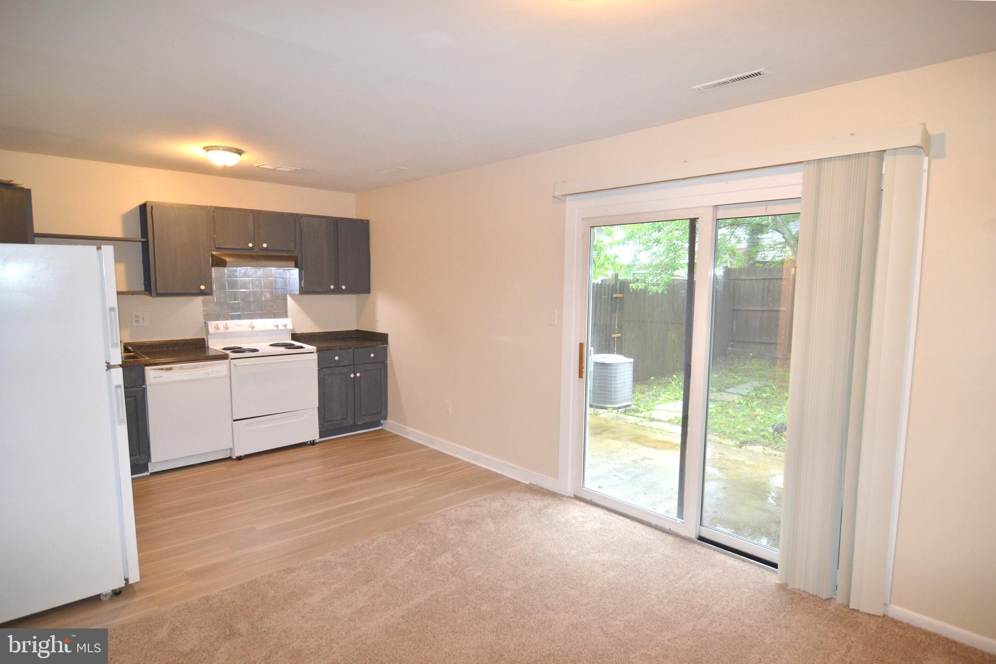 COLONY SQUARE - Residential Lease