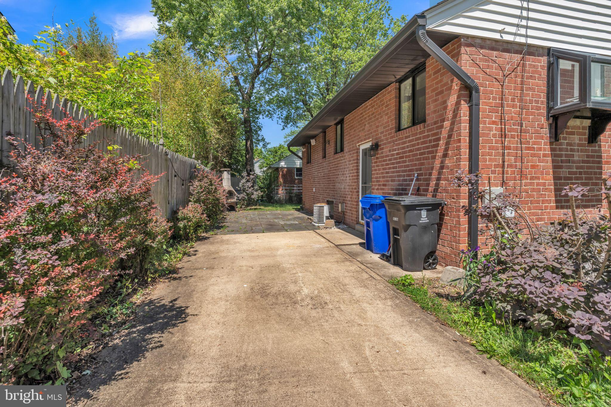 BARCROFT FOREST - Residential Lease