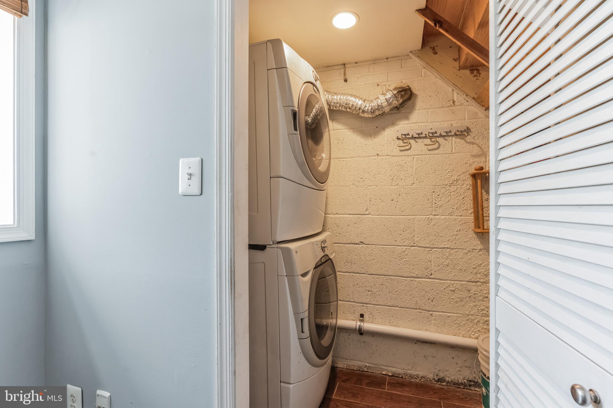 BARCROFT FOREST - Residential Lease