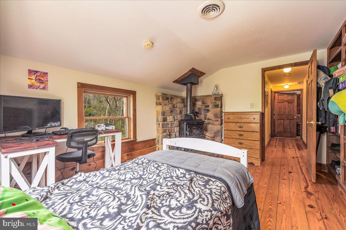 POTOMAC RIVER FARMS - Residential