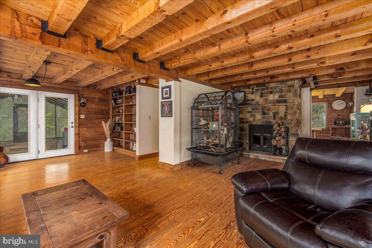 POTOMAC RIVER FARMS - Residential