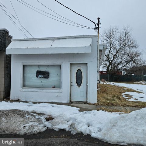 Photo of 127 Fort Dix Street, WRIGHTSTOWN, NJ 08562 (MLS # NJBL2105808)