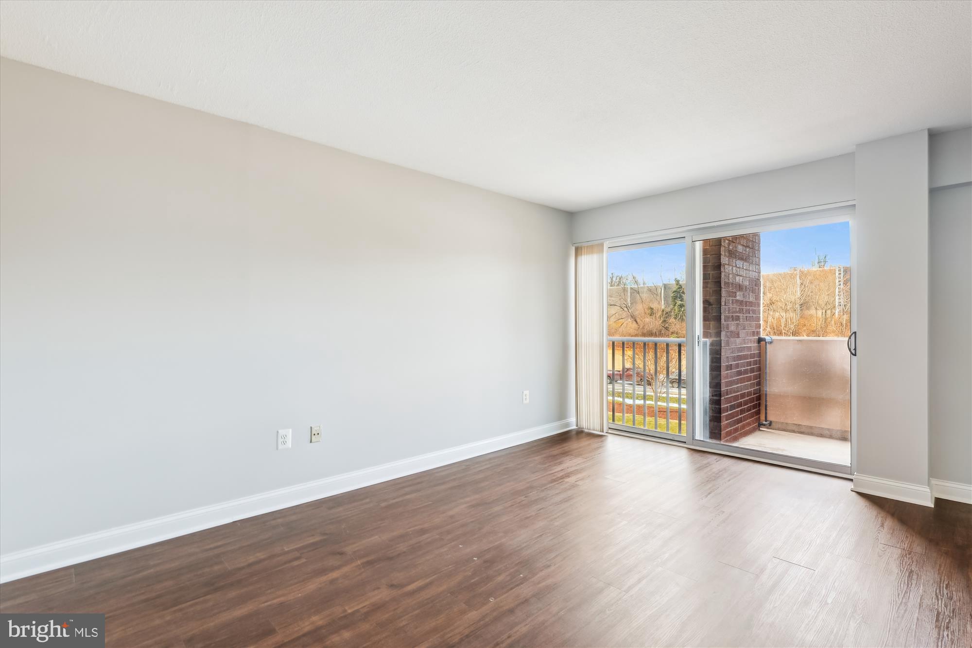 HORIZON HOUSE - Residential Lease