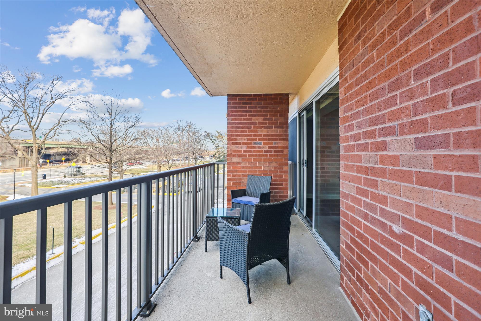 HORIZON HOUSE - Residential Lease