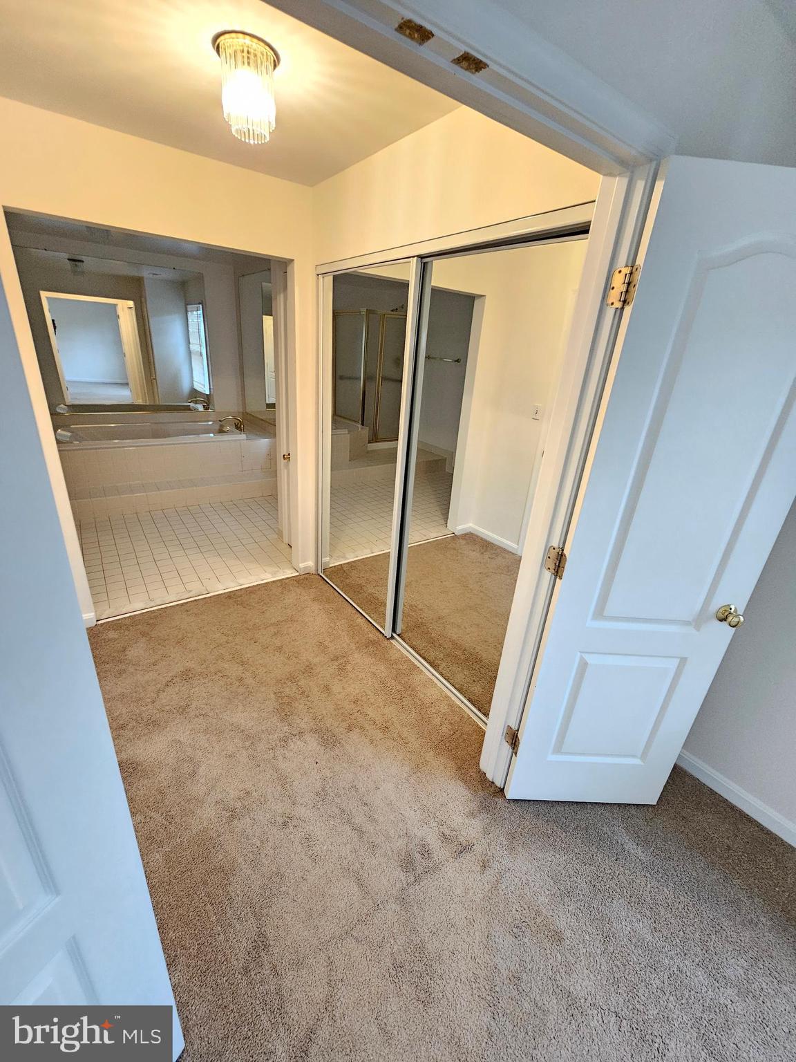 DORAL - Residential Lease