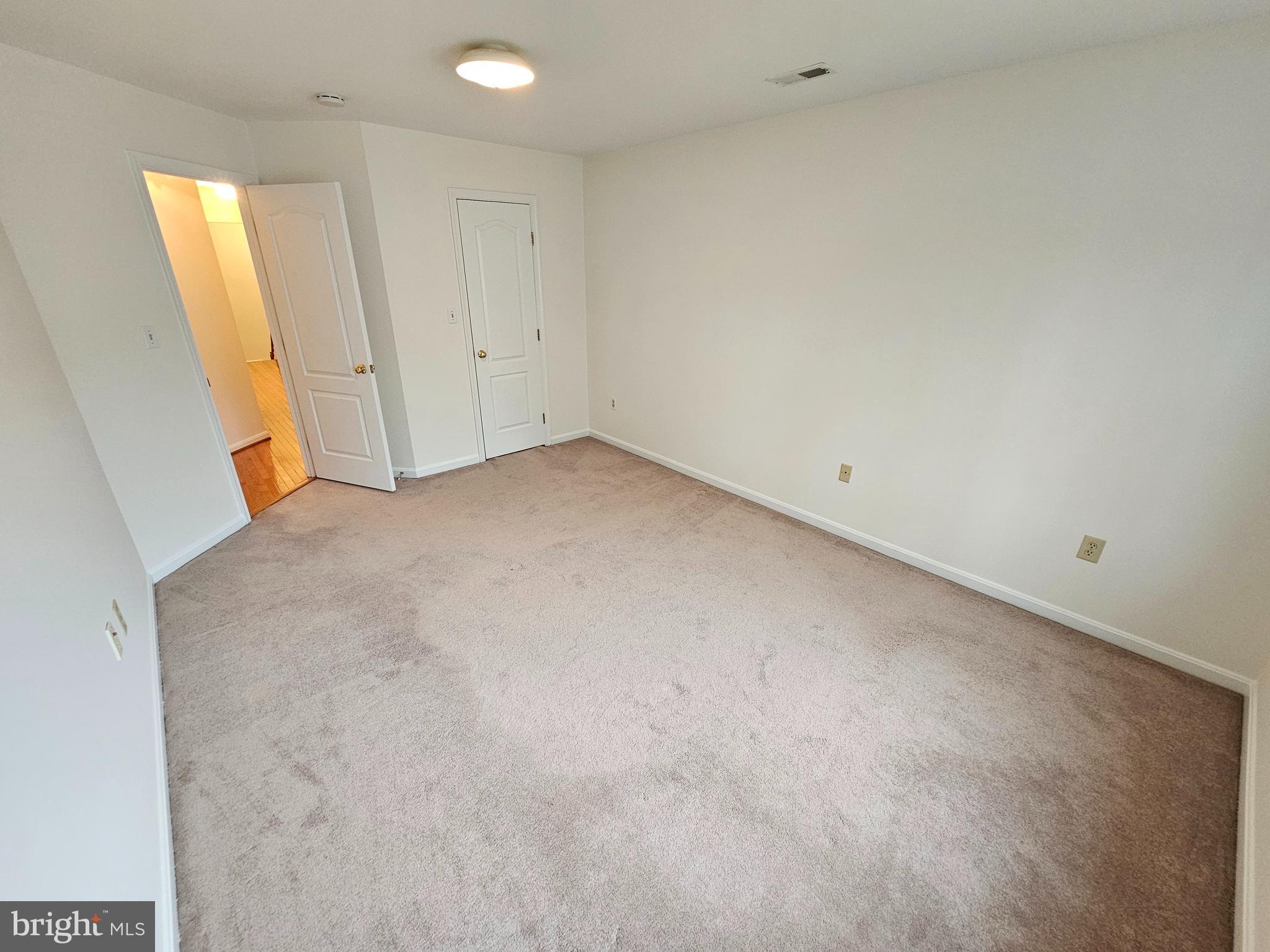 DORAL - Residential Lease