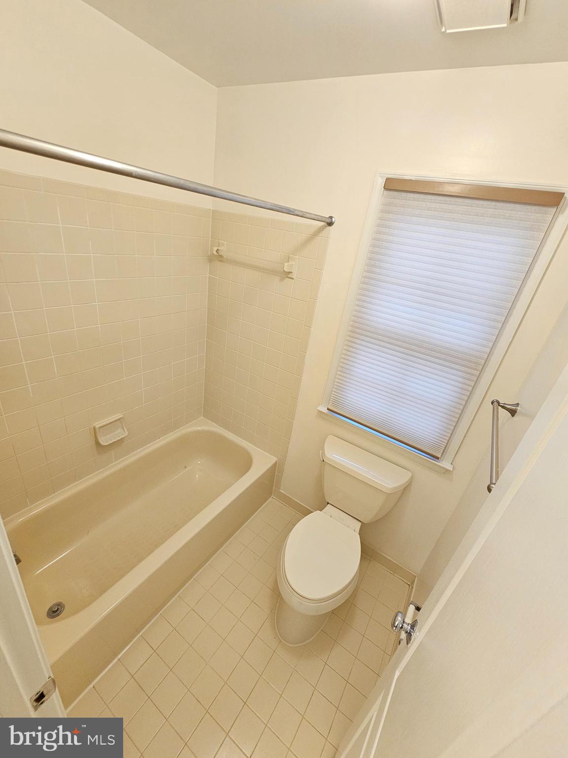 DORAL - Residential Lease