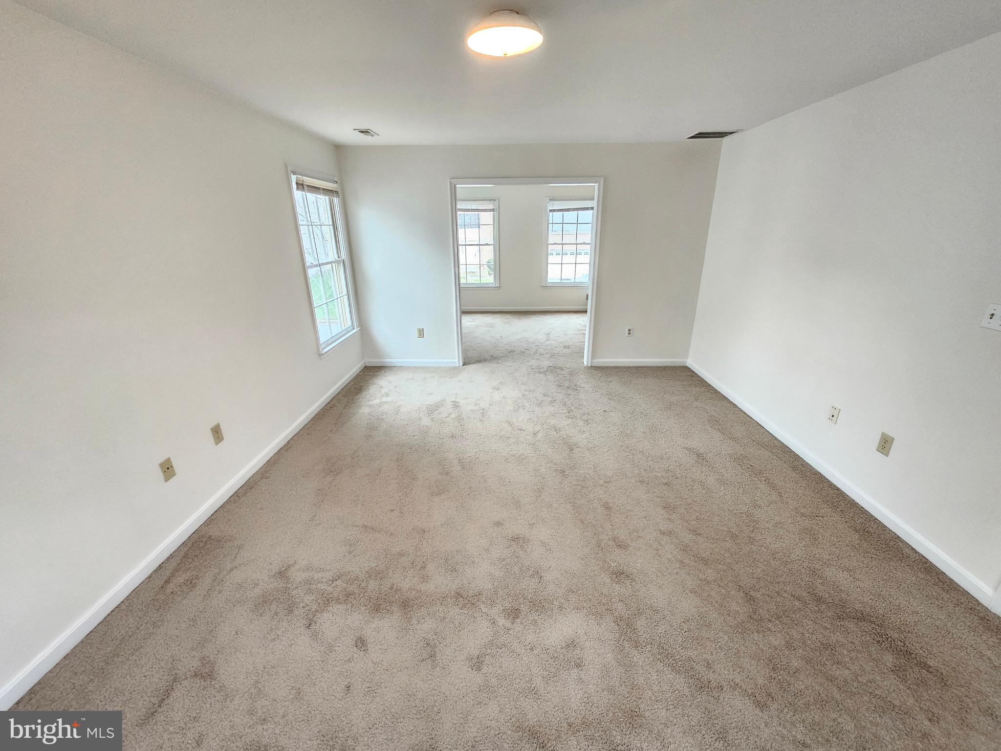 DORAL - Residential Lease