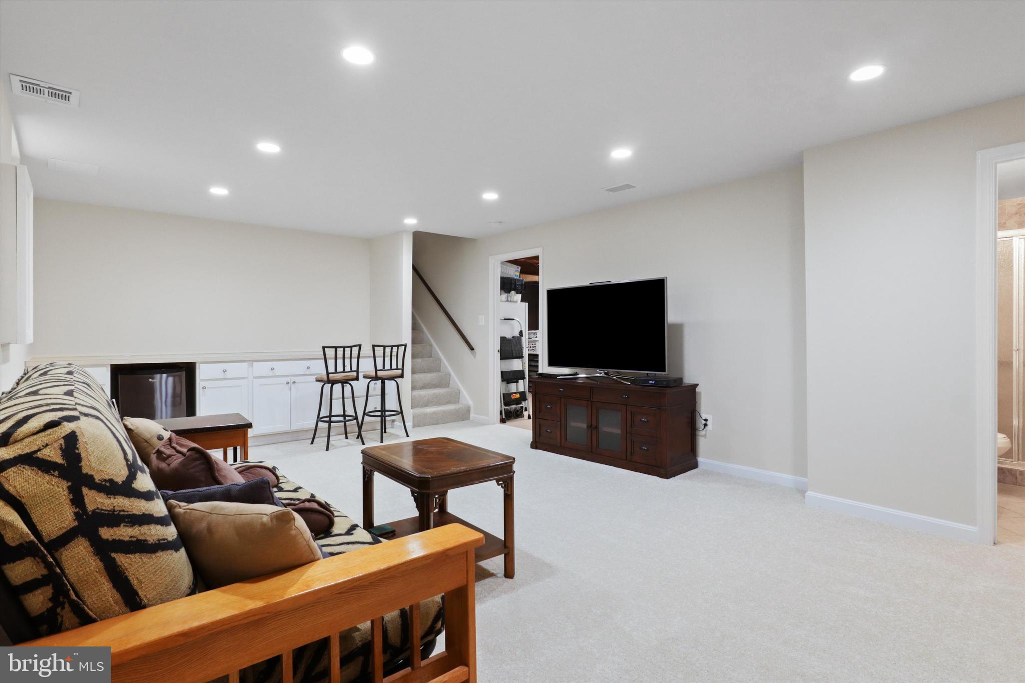 SEQUOIA FARMS - Residential