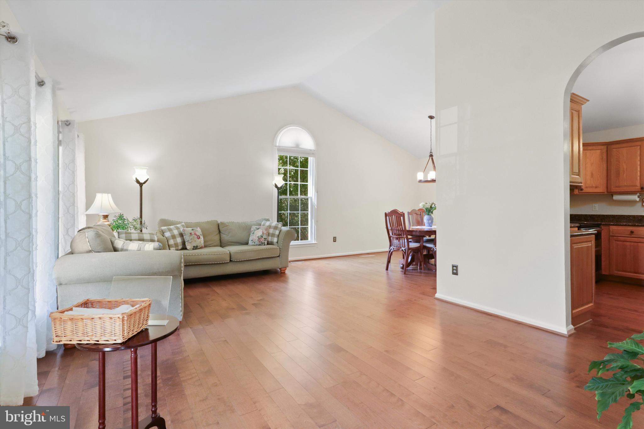 SEQUOIA FARMS - Residential