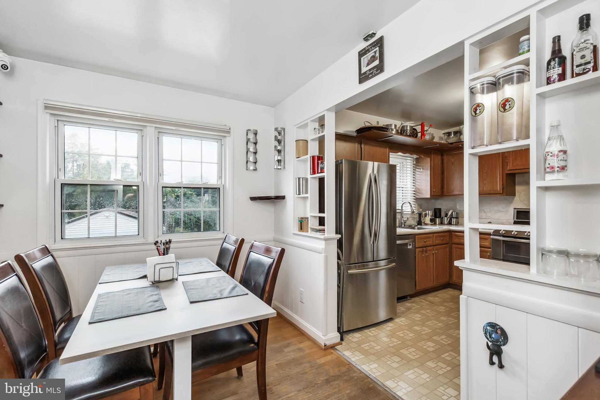 FAIRFAX ACRES - Residential