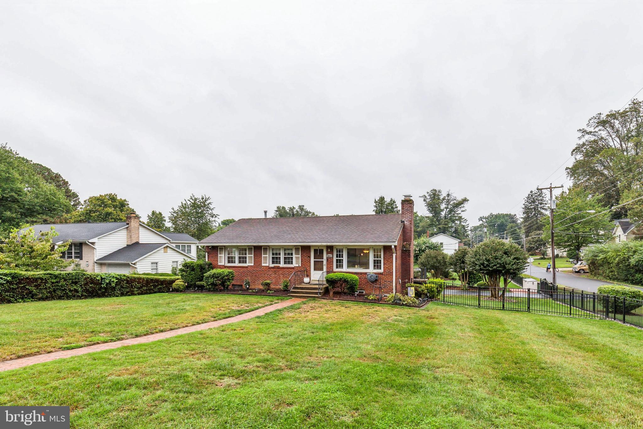 FAIRFAX ACRES - Residential