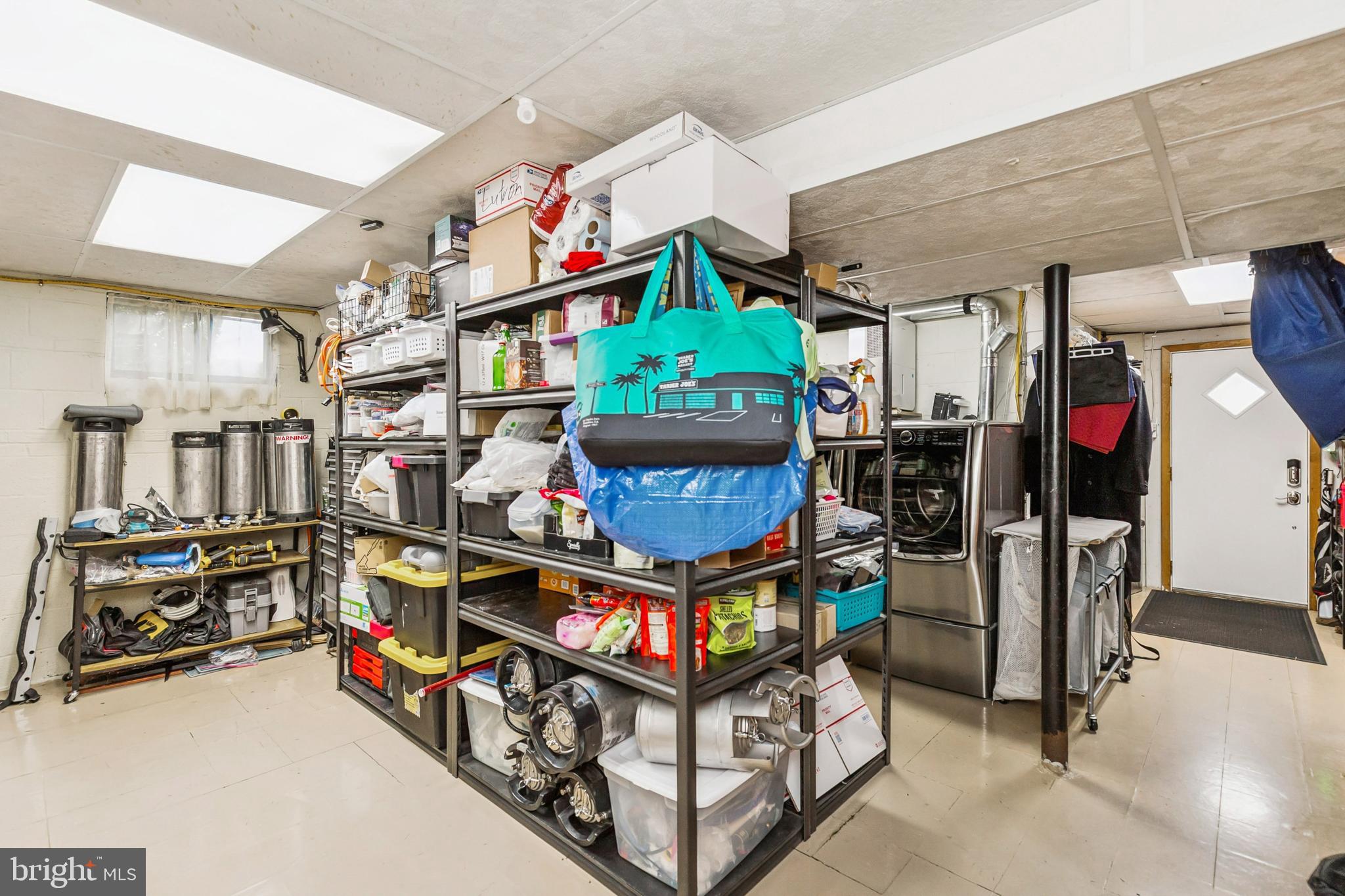 FAIRFAX ACRES - Residential