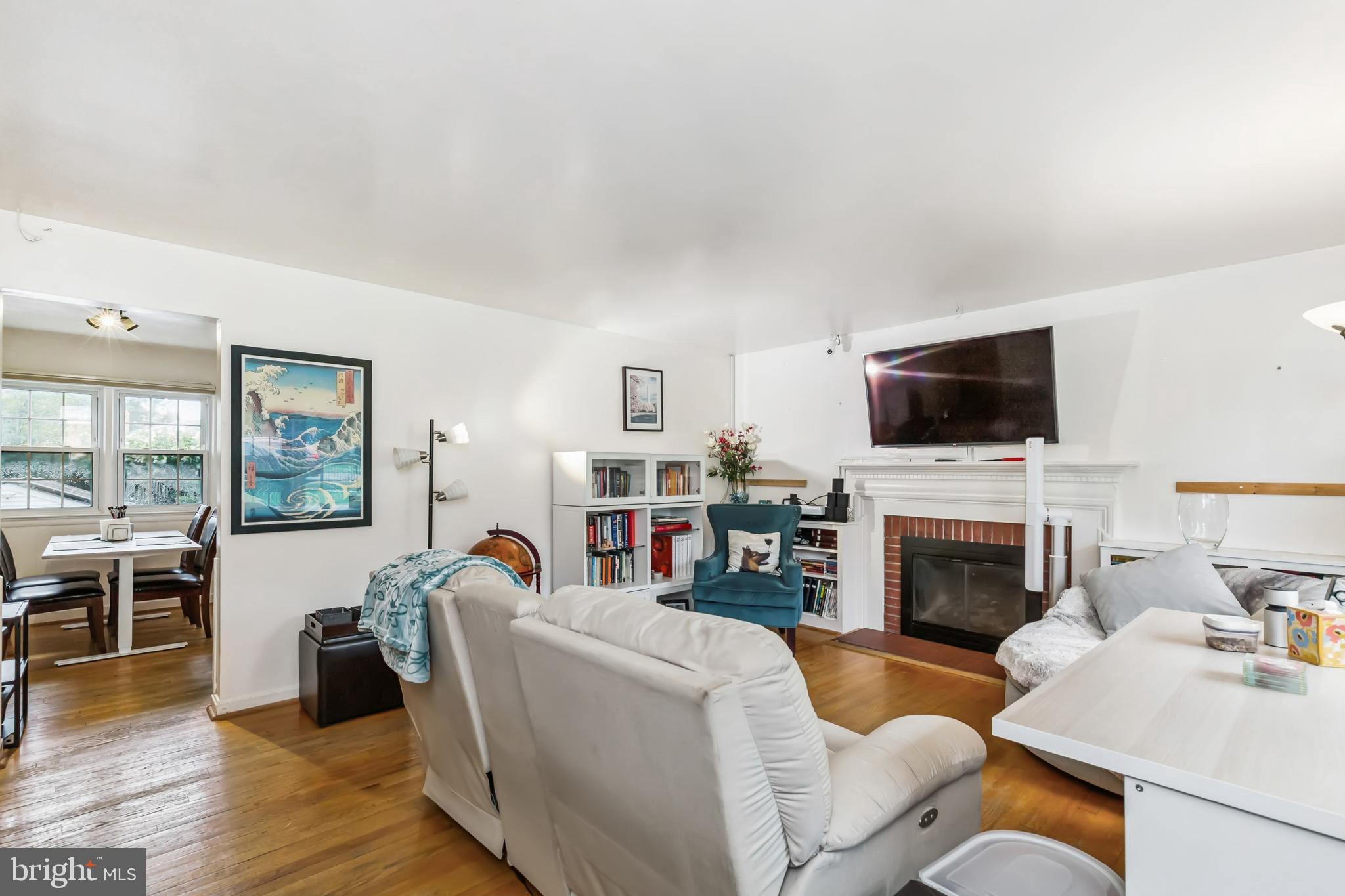 FAIRFAX ACRES - Residential