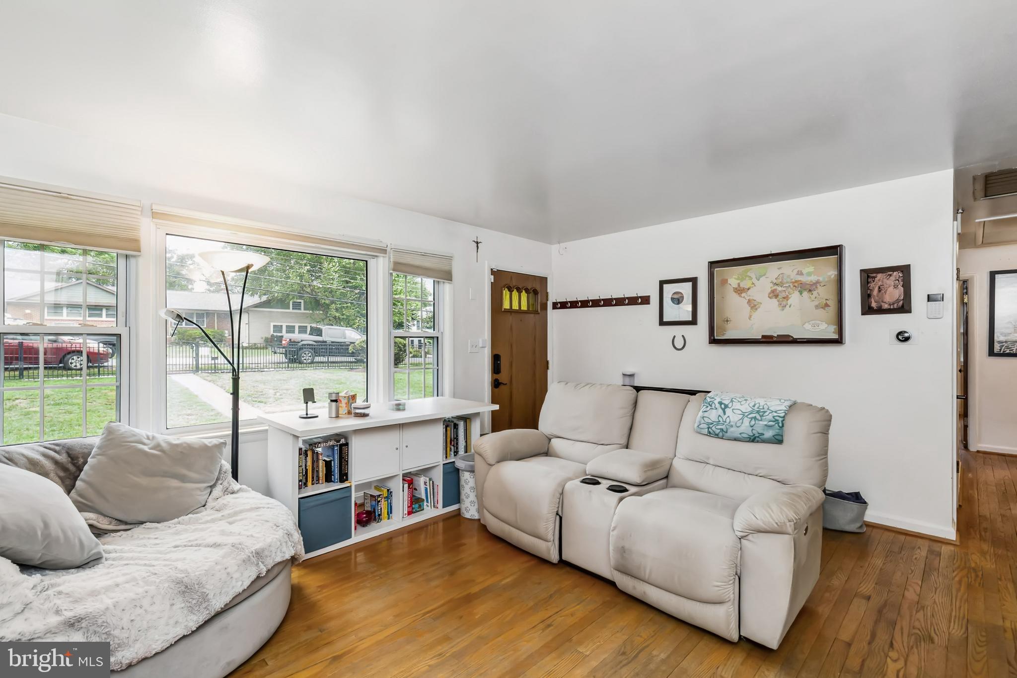 FAIRFAX ACRES - Residential