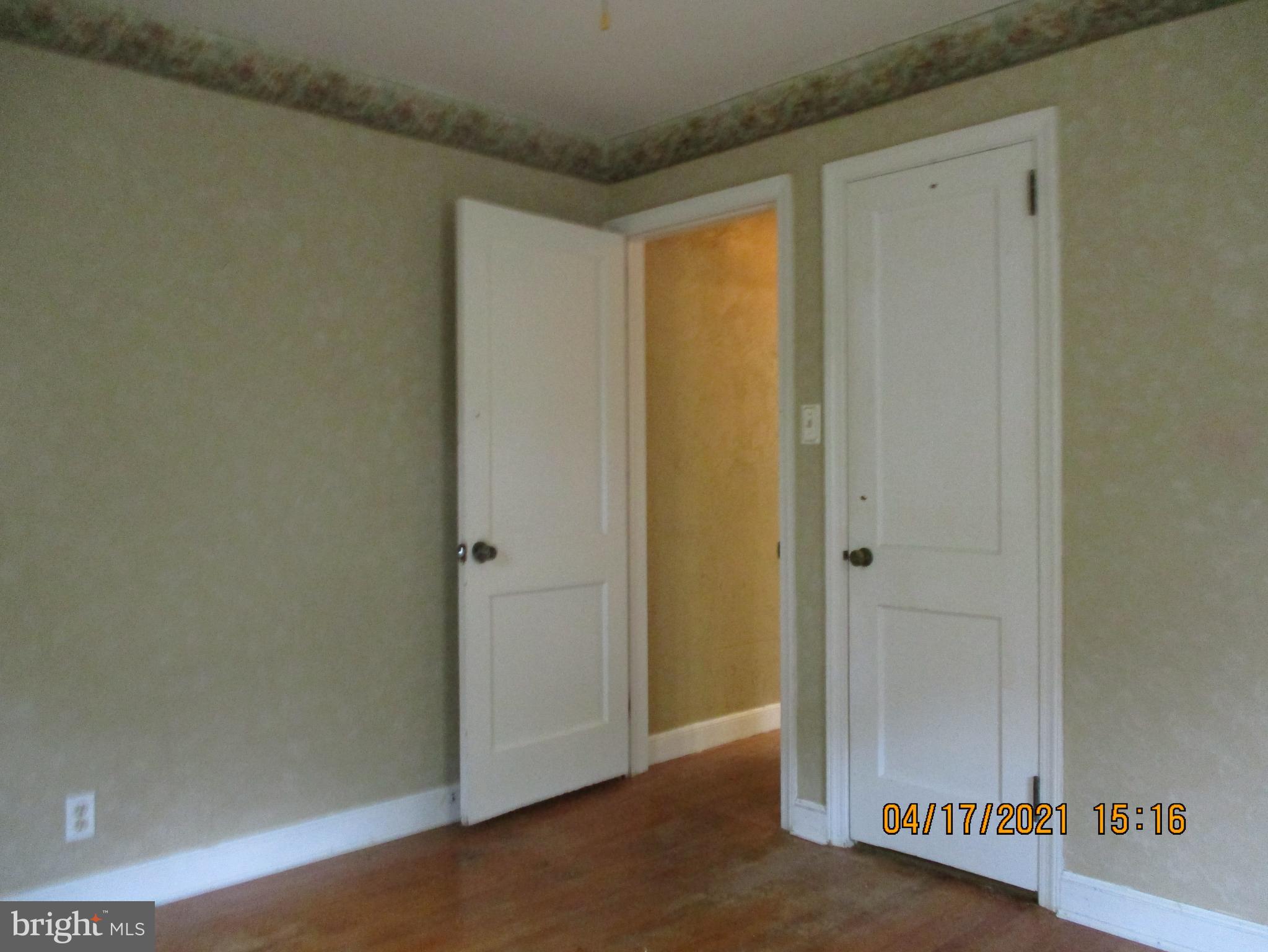 HILLCREST - Residential