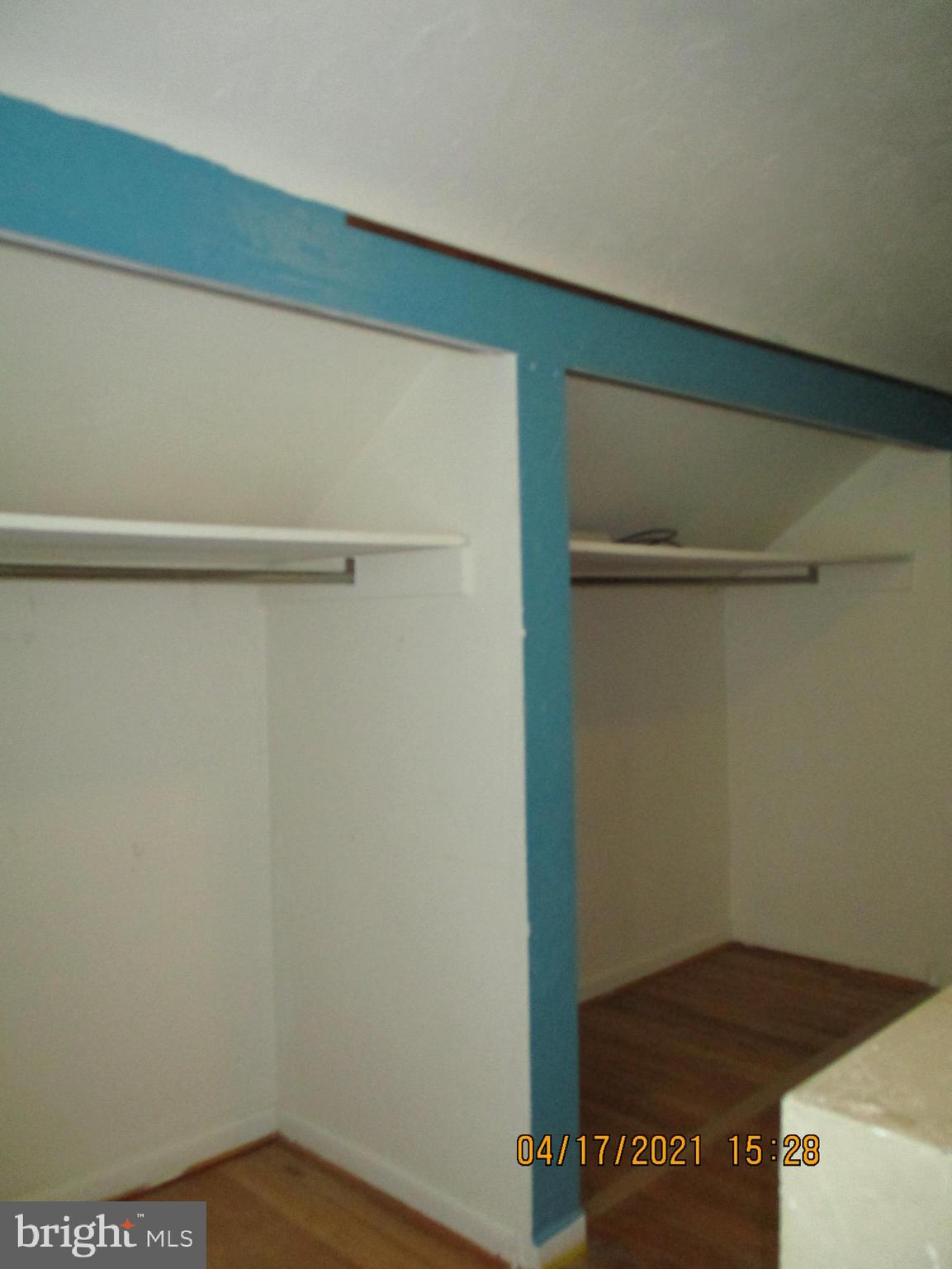 HILLCREST - Residential