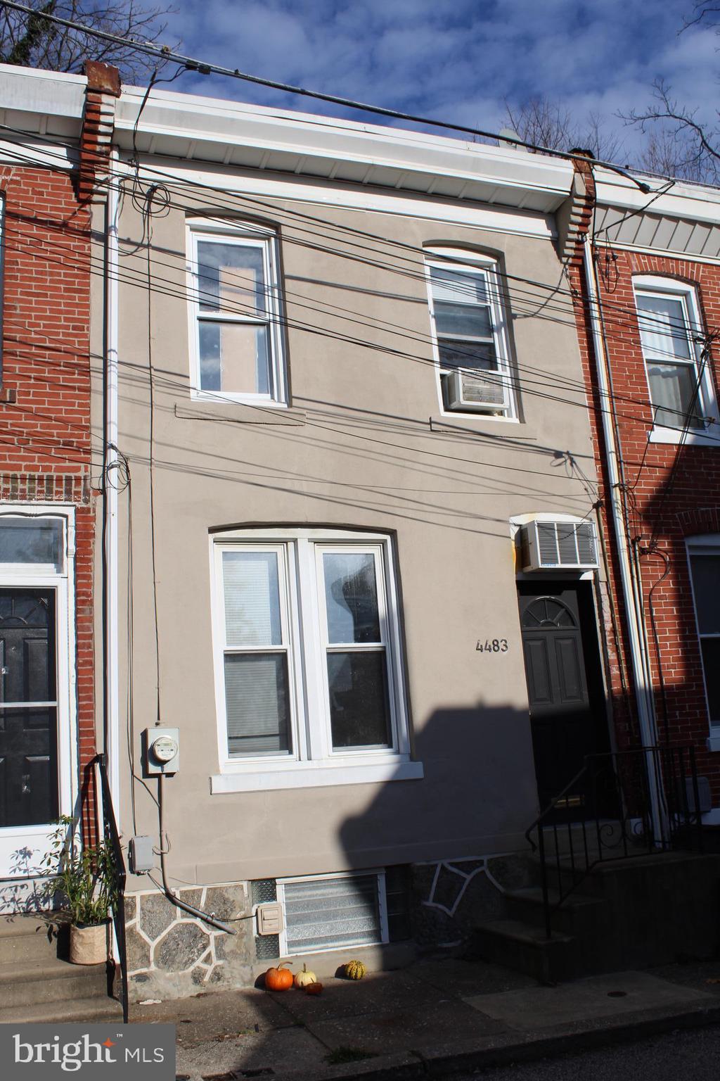 Cute 2 bedroom Manayunk row home, with very private rear yard. Features hardwood flooring, good size rooms and closets, full basement with washer/dryer.