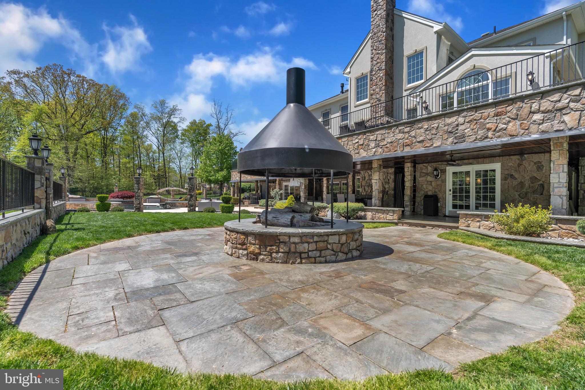 DOMINION VALLEY COUNTRY CLUB - Residential