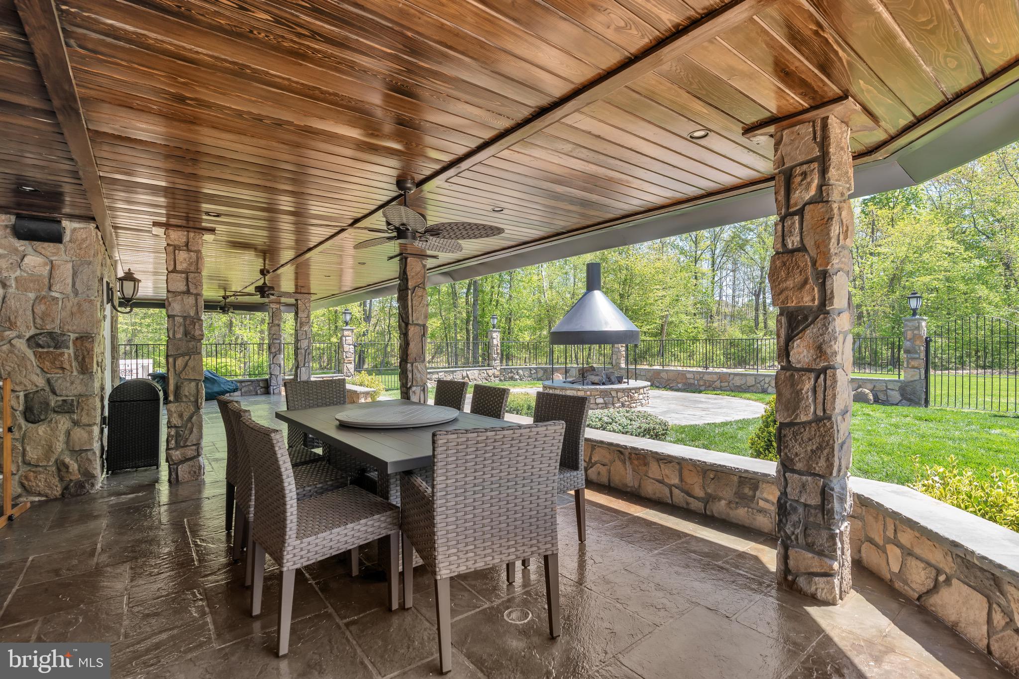 DOMINION VALLEY COUNTRY CLUB - Residential