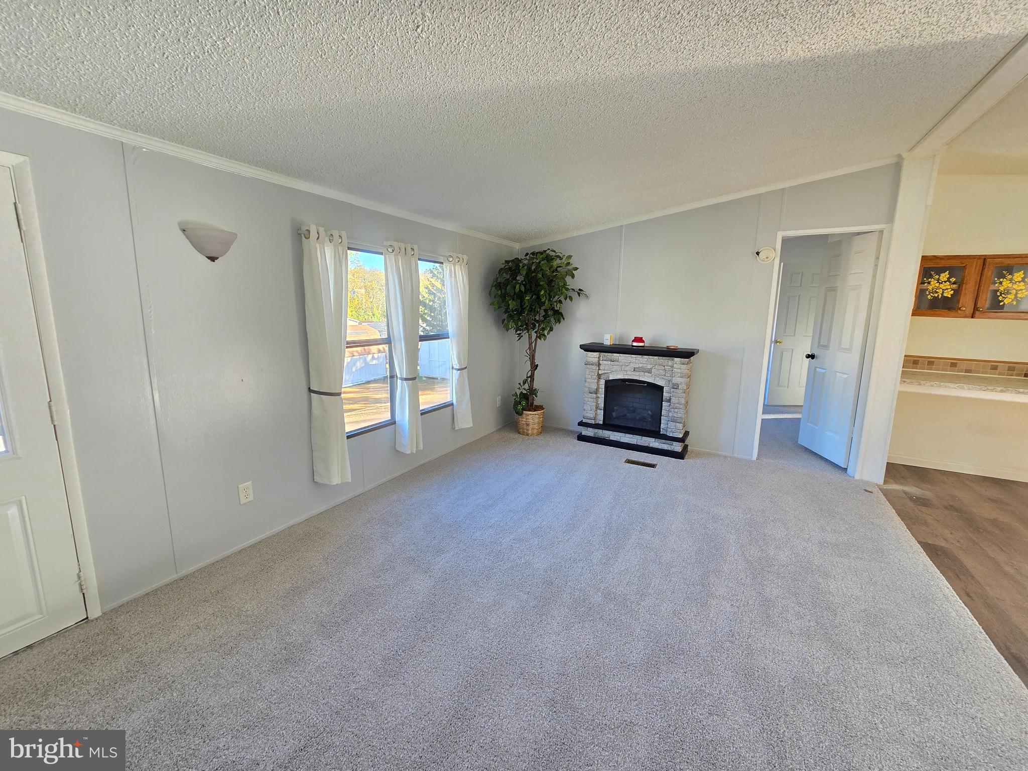 PLEASANT HILLS TR - Residential