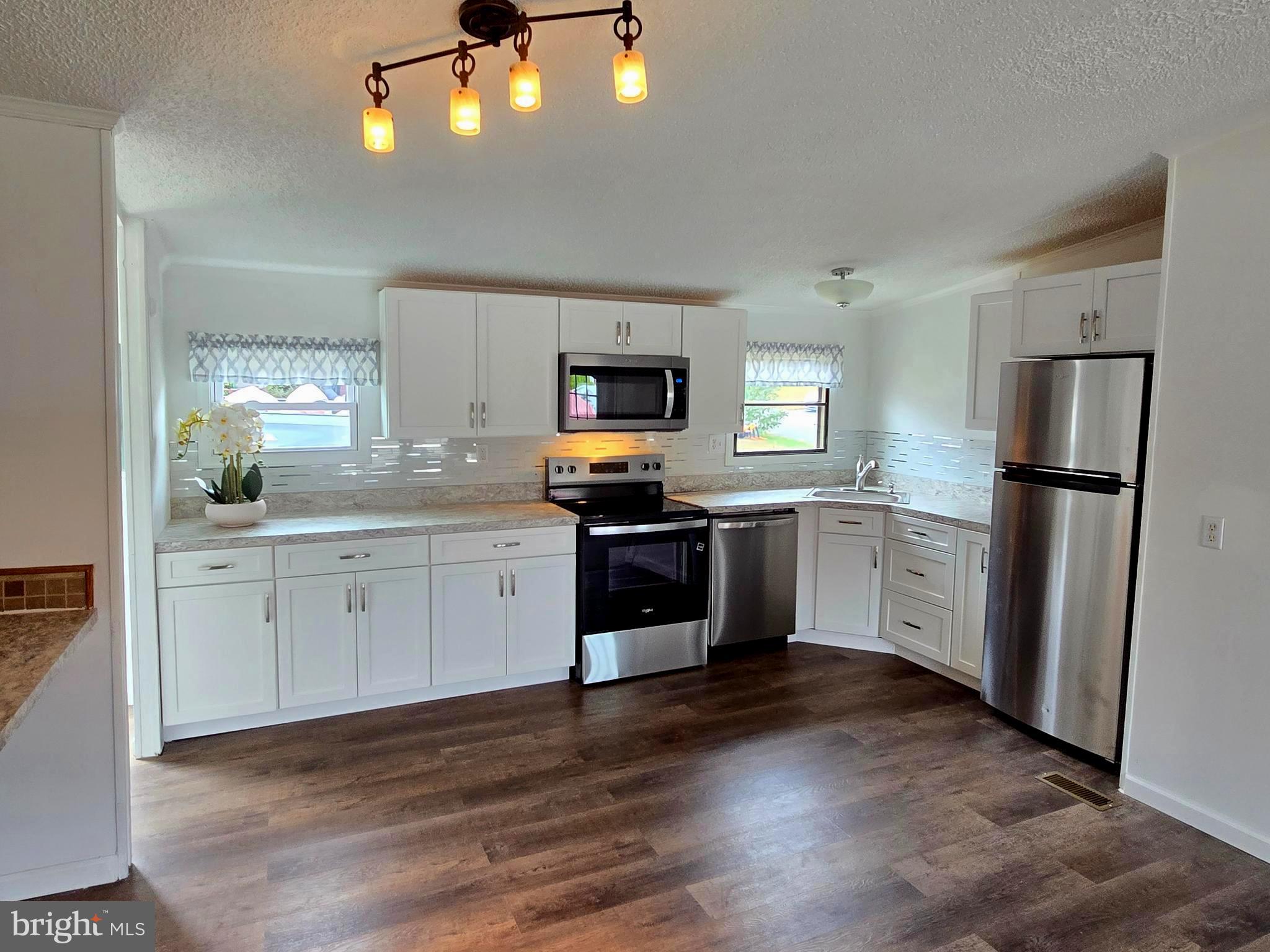 PLEASANT HILLS TR - Residential