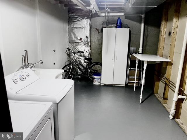 WELLINGTON/CLOVERHILL - Residential