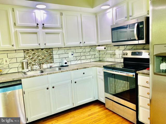 WELLINGTON/CLOVERHILL - Residential