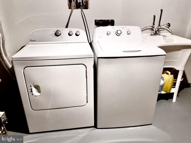 WELLINGTON/CLOVERHILL - Residential