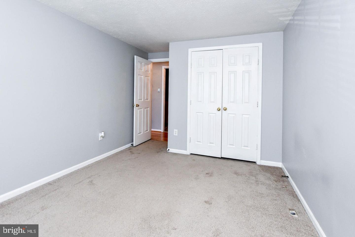 OVERLOOK - Residential Lease