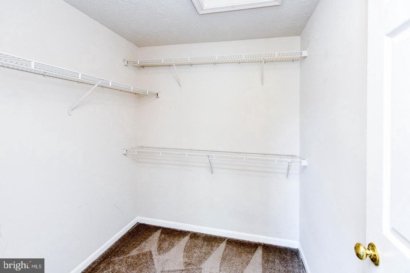 OVERLOOK - Residential Lease