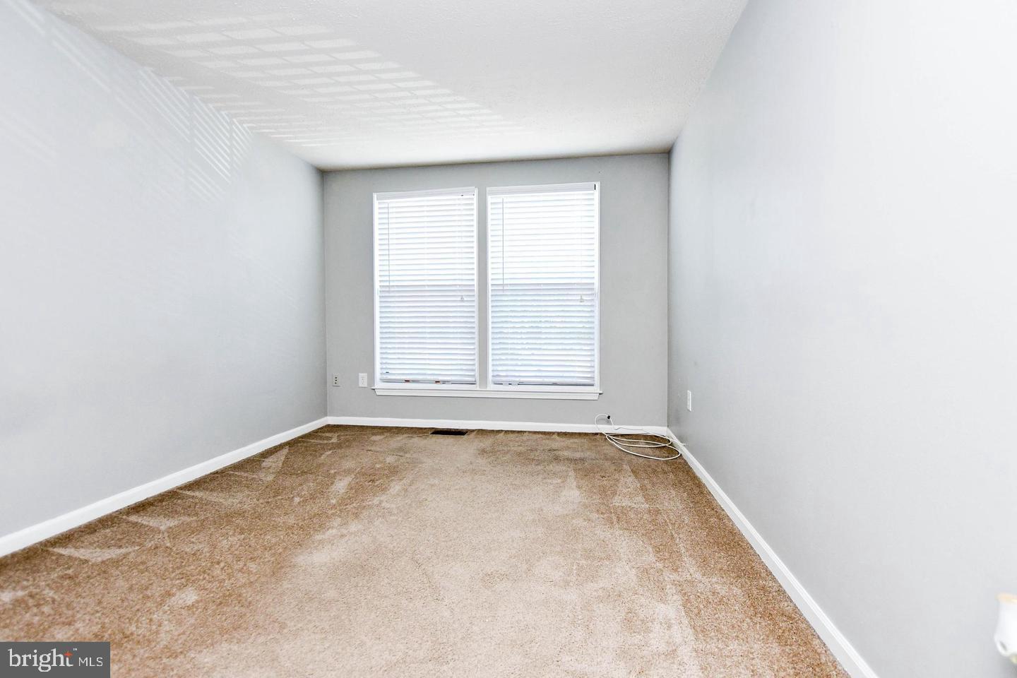 OVERLOOK - Residential Lease