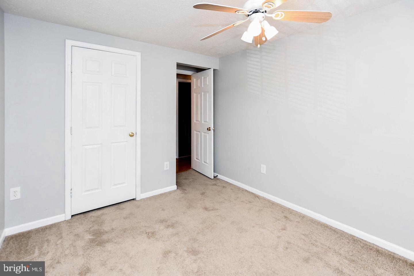 OVERLOOK - Residential Lease