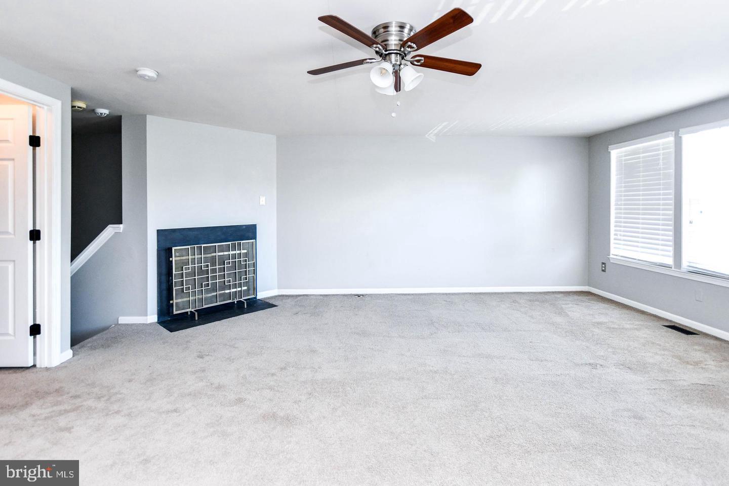 OVERLOOK - Residential Lease