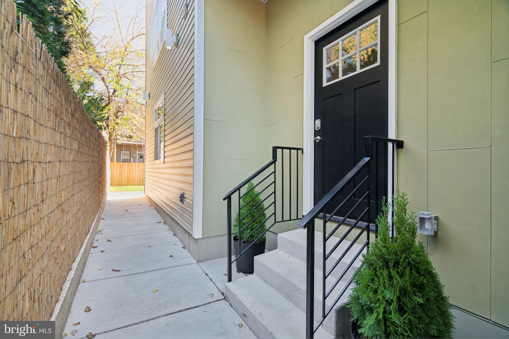 42 GOOD STREET