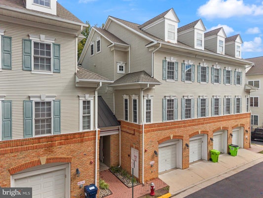 8931 MILFORD HAVEN CT # 31B, LORTON, VA 22079 - Image 89fa0d532d32e0feaee94f55fd3eac94/787161384